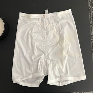 Vintage Waist Eliminator Size L Girdle slight discoloration